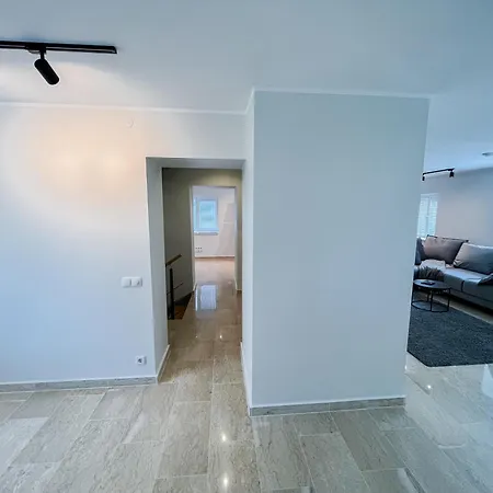 Modern House With Sauna Hébergement de vacances *